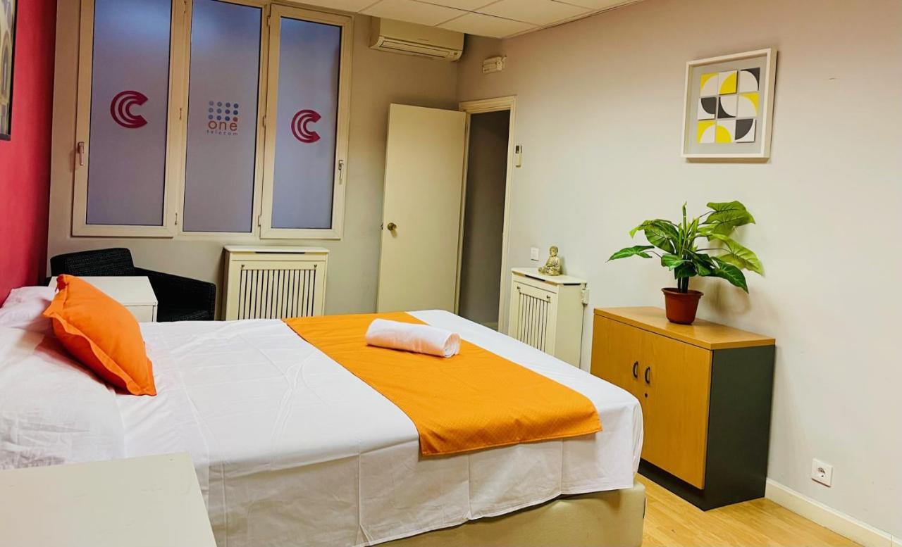 Punta Me Beautiful Apartments In Madrid Downtown Buitenkant foto