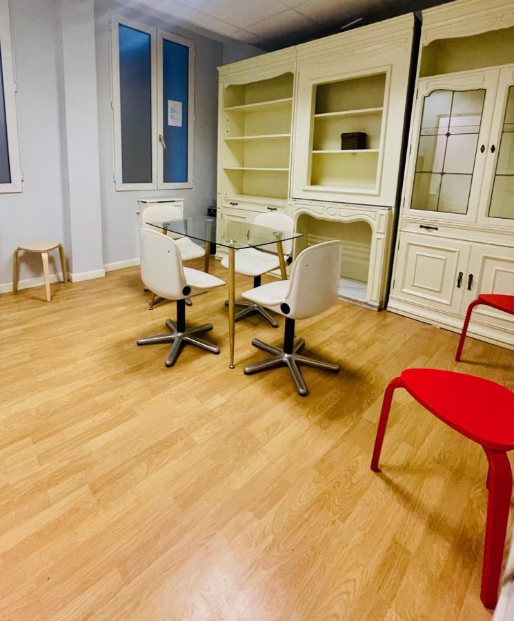 Punta Me Beautiful Apartments In Madrid Downtown Buitenkant foto