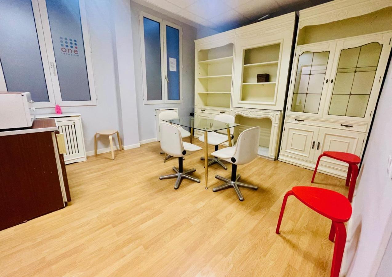 Punta Me Beautiful Apartments In Madrid Downtown Buitenkant foto